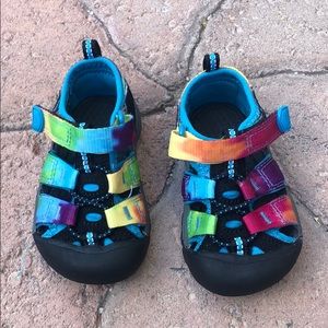 Keen toddler hiking sandals